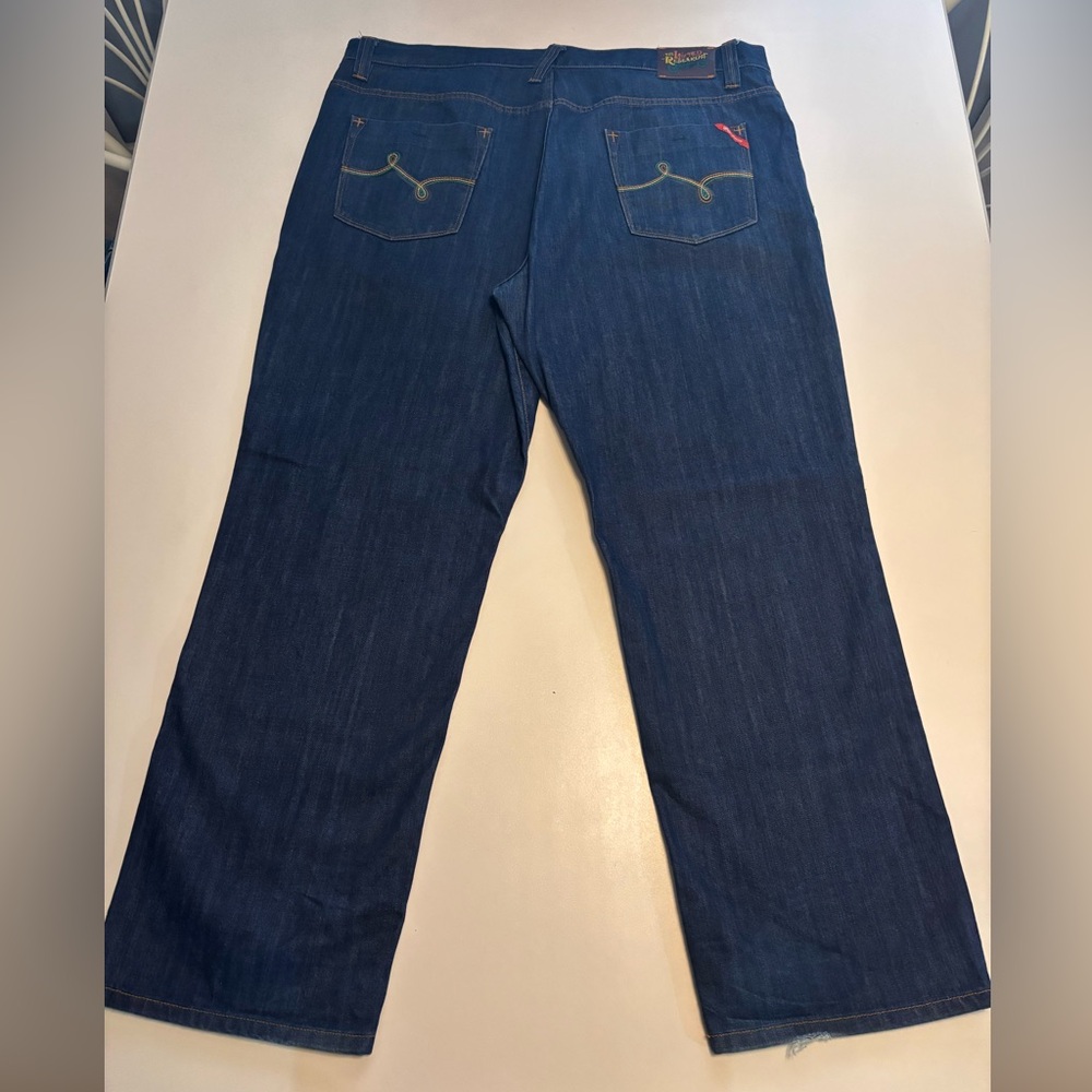 Baggy Y2K lrg jeans with designed back pockets